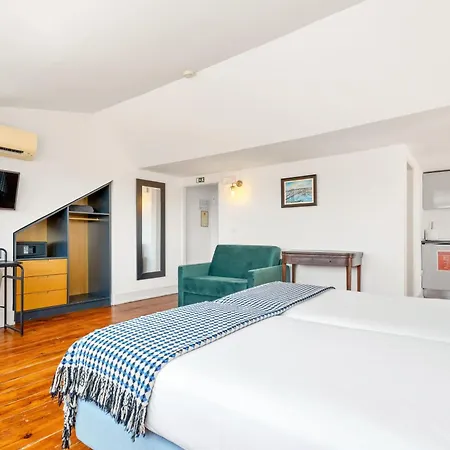 Casa Do Jasmim By Shiadu Lisboa