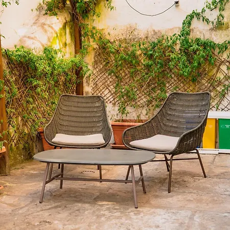 Casa Do Jasmim By Shiadu Lisboa